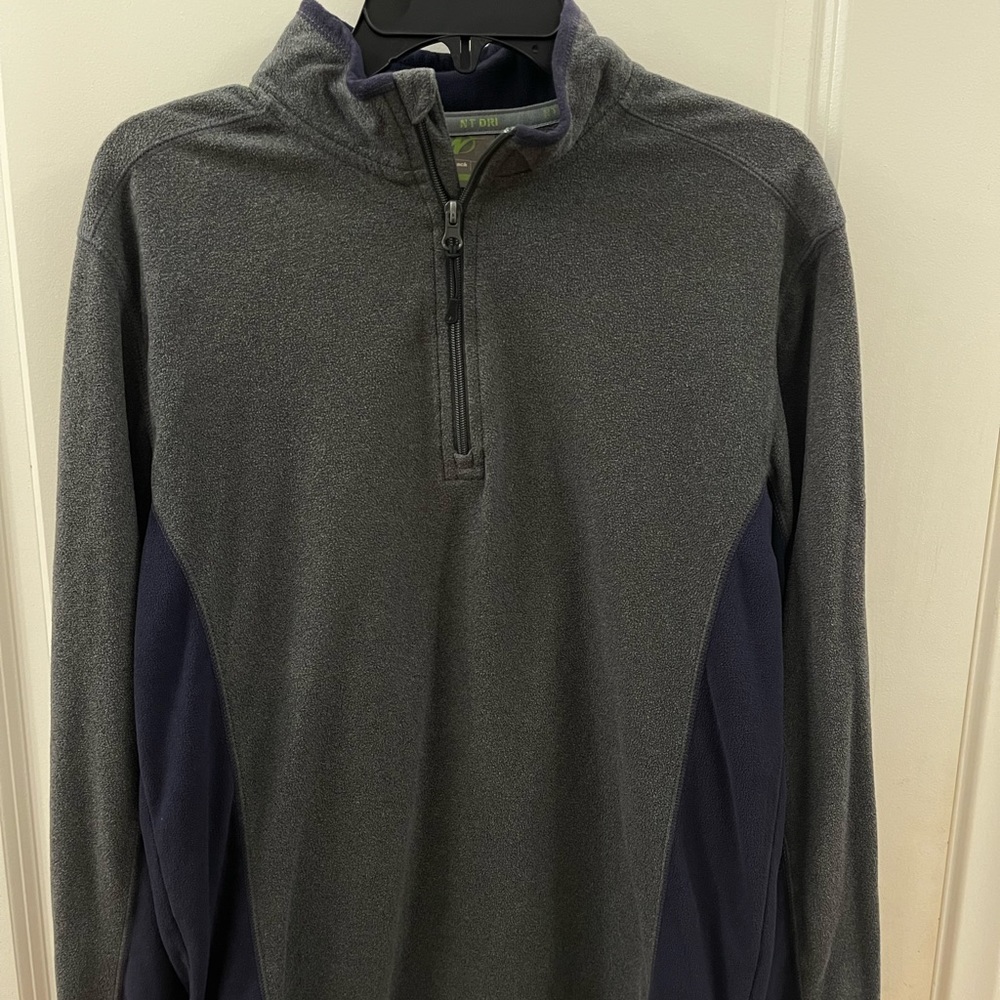 Men’s pull over NordicTrack sweater